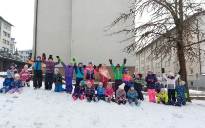 Najmlajši učenci uživali na snegu